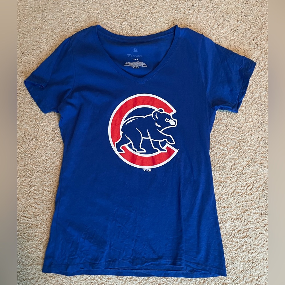 Women’s Chicago Cubs Shirt